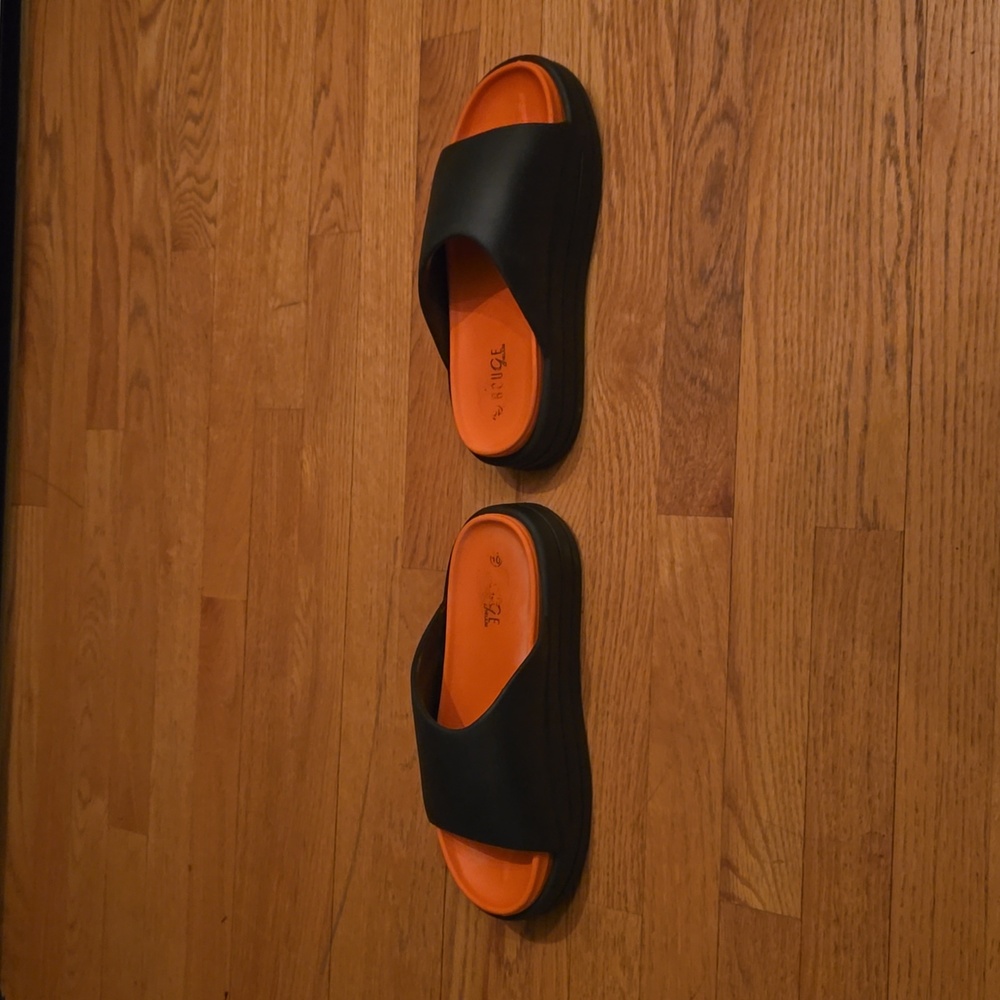 Platform Shoes - Picture 2 of 5